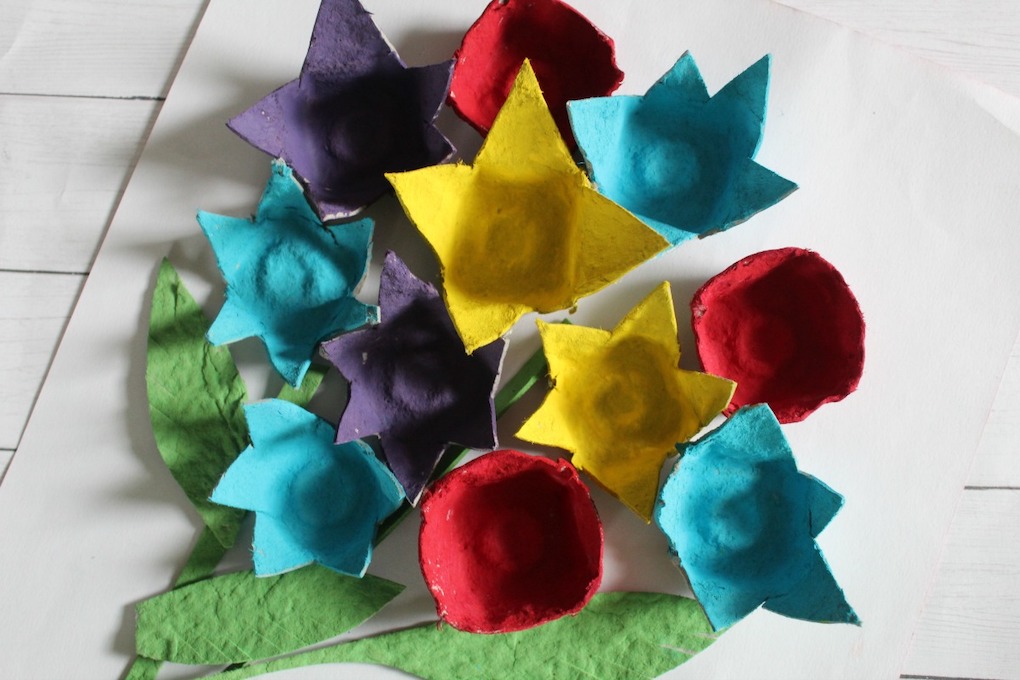Egg Carton Flowers Painting Craft for Toddlers