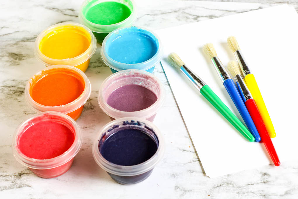 How to make paint with toddlers