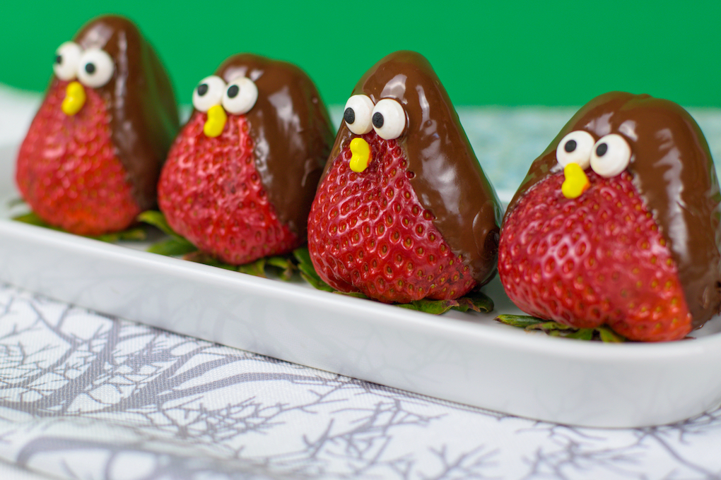 chocolate strawberry bird valentine's chocolate dipped strawberries