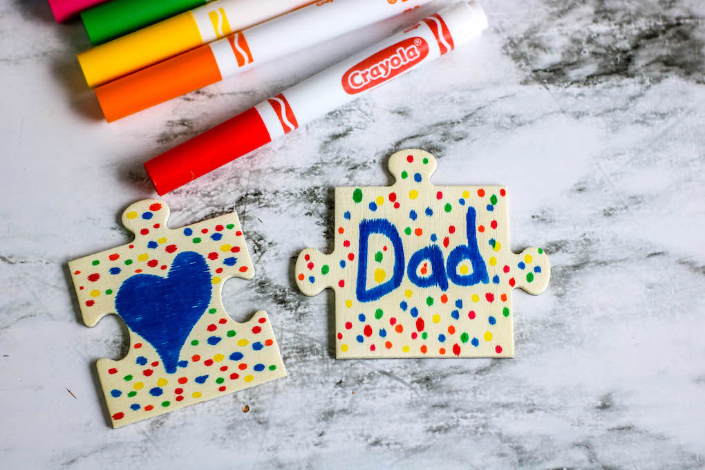 be creative and color in the puzzle pieces for dAD FATHER'S DAY GIFT