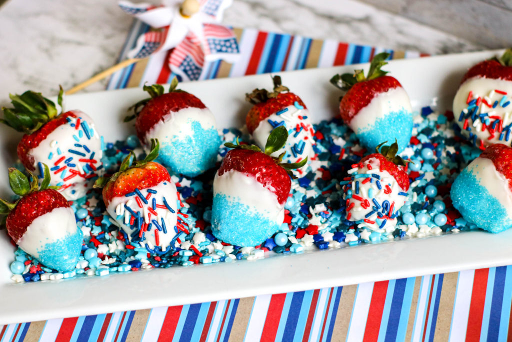 4th of July chocolate dipped strawberries