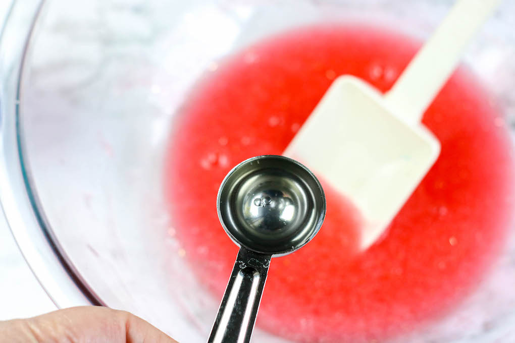 making the red 4th of July slime