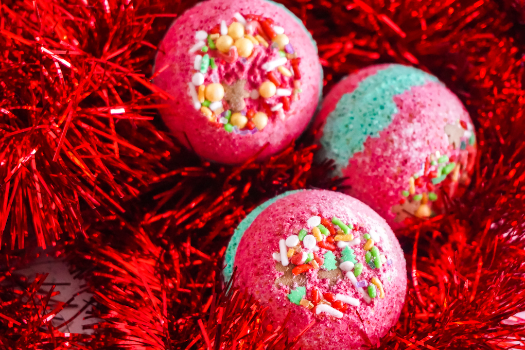 Christmas Bath Bombs to Make for an Ugly  Sweater Party