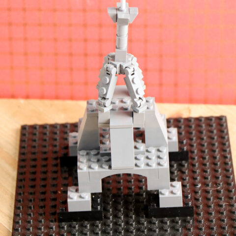 how to build a Lego eiffel tower using simple building bricks from home