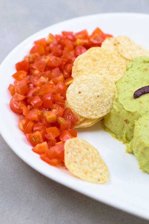 how to make grinch guacamole dip grinch snack ideas grinch snacks grinch treats  grinch party