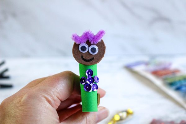 how to make homemade finger puppets?