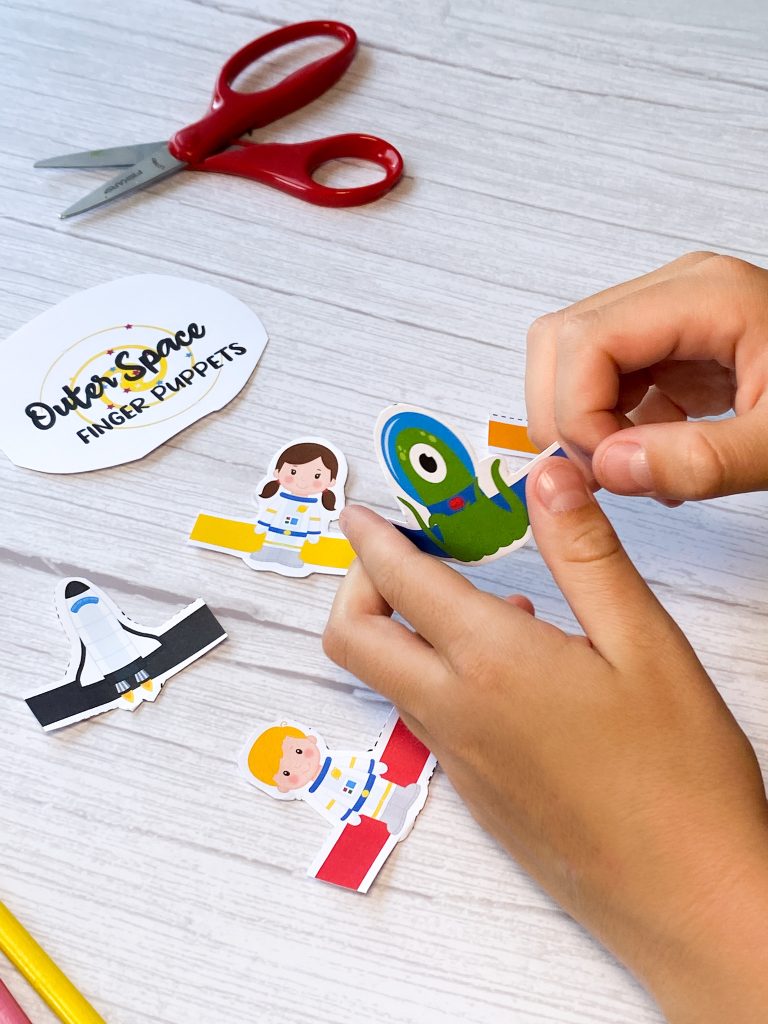Astro Finger Puppet Outer Space Finger Puppets (Free Printable)