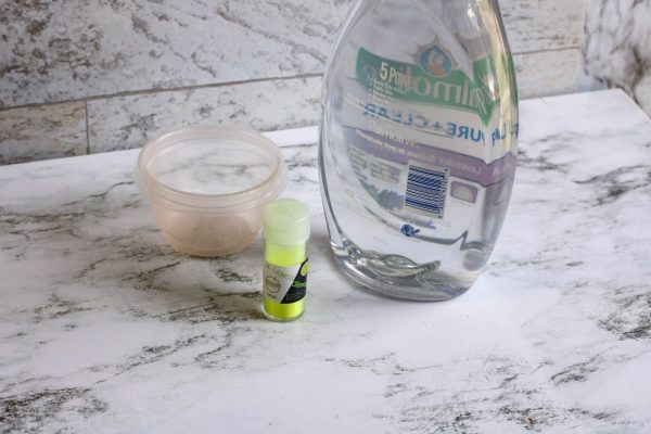 ingredients needed to make DIY Homemade glow in the dark bubbles