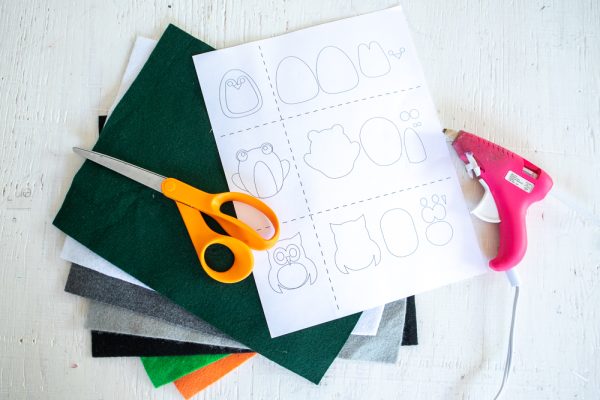 supplies needed to make a felt pencil topper