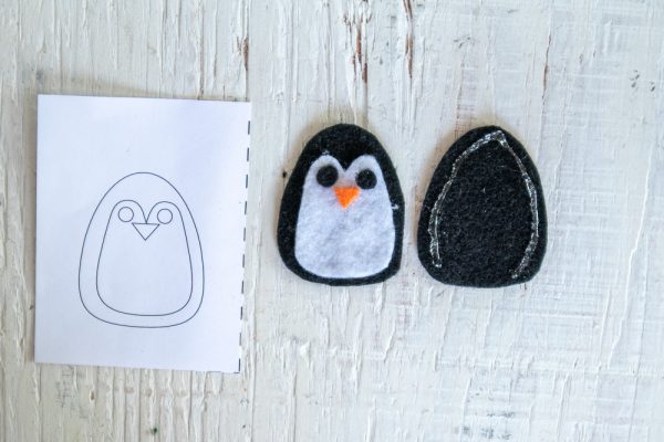 glue the felt penguin pencil topper