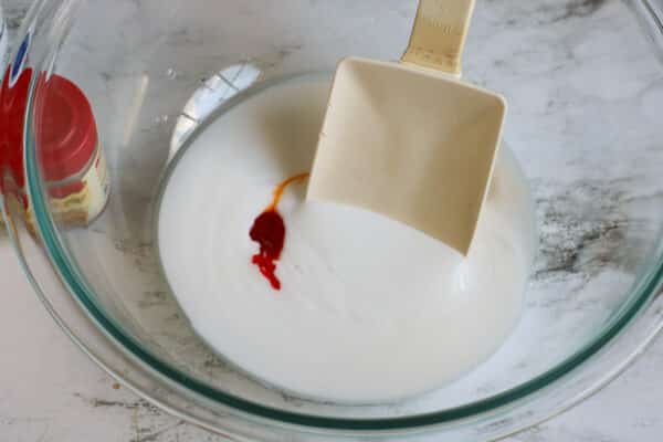 ingredients to make slime at home contact lens solution glue baking soda food coloring