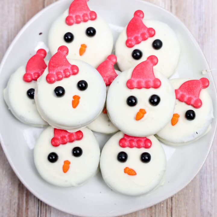 Easy Snowman Oreo Cookies