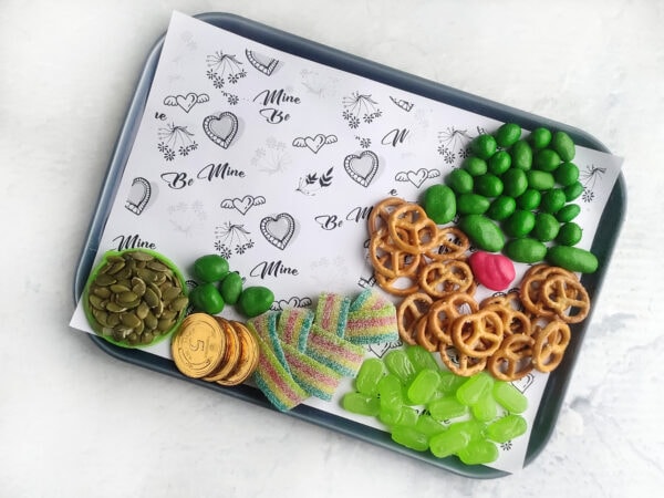 St Patricks Day cheese platter, Irish-themed appetizers, St Patricks Day veggie tray, rainbow snack board, pot of gold charcuterie, St Patricks Day candy tray, themed grazing board, holiday party charcuterie