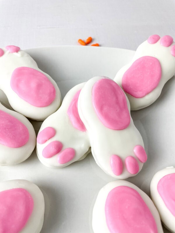 Easter desserts, Easter treats, Easter recipes, Easter baking, Easter candy, Easter cookies, Easter cupcakes, Easter cake, Easter party food, Easter basket ideas, Easter brunch