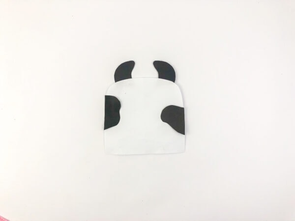 Valentine’s Day cow for kids, Printable cow craft template for Valentine’s, DIY cow Valentine for classroom, Valentine’s cow for kids to make, Cute cow Valentine’s printables, Cow craft template printable