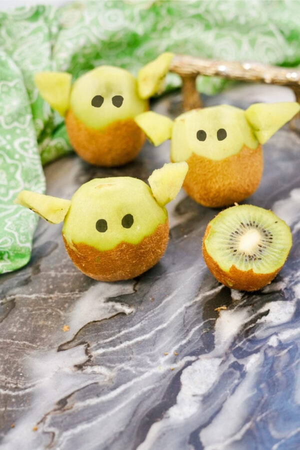 Baby Yoda shaped food, Baby Yoda food decoration, Baby Yoda breakfast idea, Baby Yoda themed snack, cute Star Wars snack