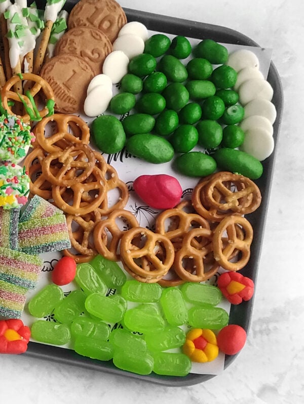 festive charcuterie board, holiday charcuterie board, themed charcuterie board, charcuterie board ideas, green snacks, Irish appetizers, lucky charcuterie board, St Patricks Day party food