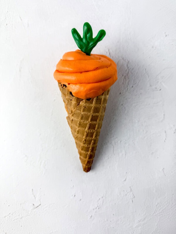easter themed carrot cupakes that are easy for kids to make