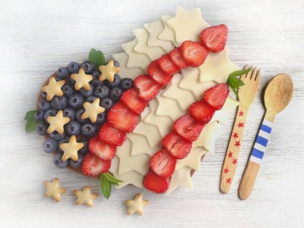 charcuterie tray ideas that are simple and perfect for patriotic holidays