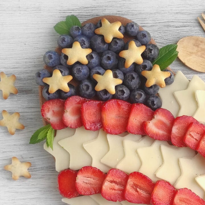 july 4th charcuterie tray