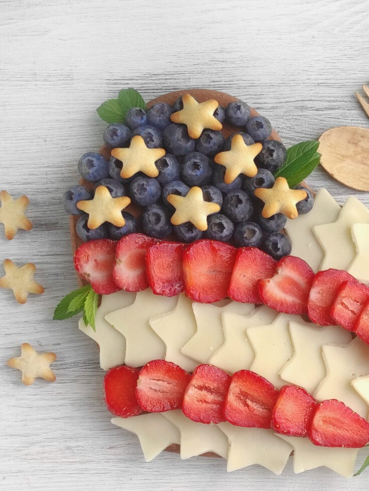 july 4th charcuterie tray