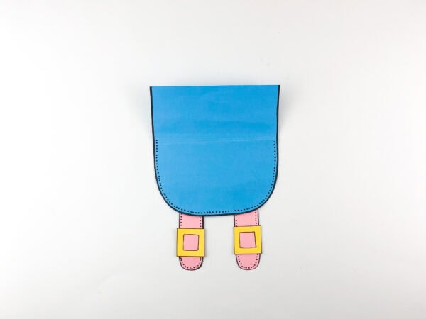 Blue flap with pink straps and yellow buckles for the backpack