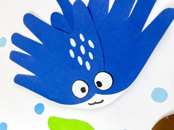 Stingray handprint paper craft with smiling face