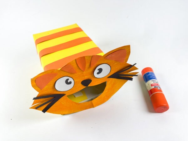 Cat Valentine box with glue stick