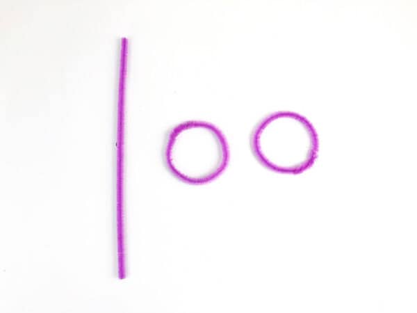 Purple pipe cleaner pieces for robot eyes