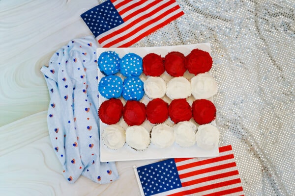 Patriotic cupcakes decorated like American flag