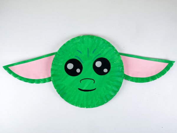 Completed Baby Yoda paper plate craft face