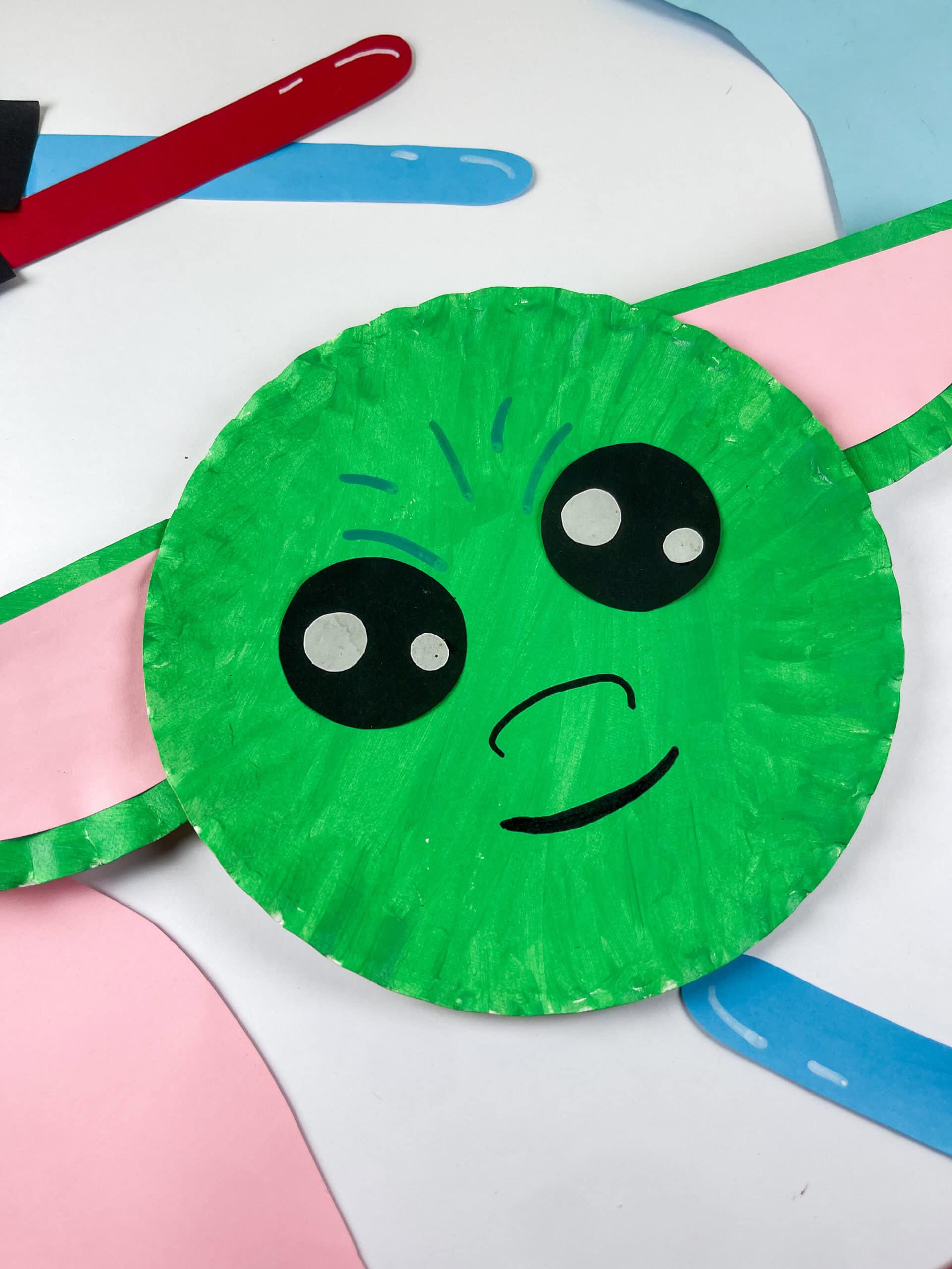 baby Yoda paper plate craft