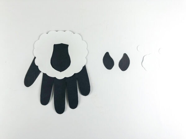 Handprint base with face outline attached