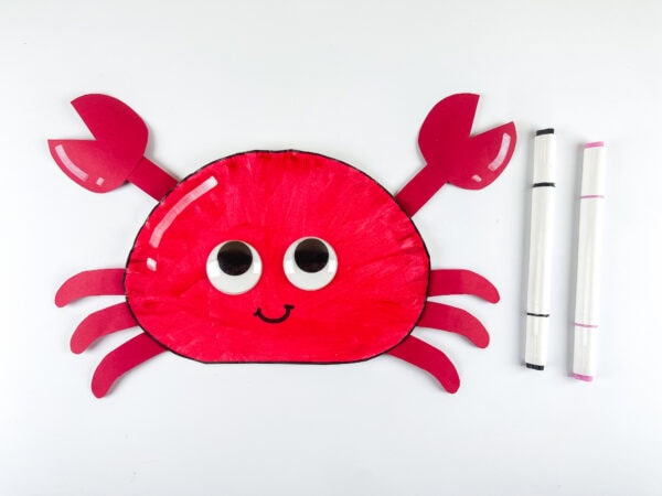 Finished paper plate crab with markers