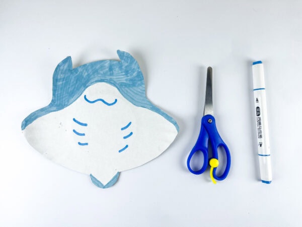Cut out stingray craft pieces with scissors and marker