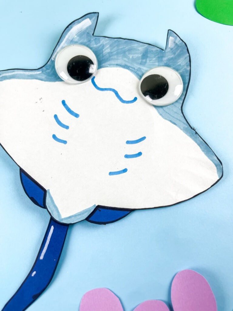 Stingray paper plate craft