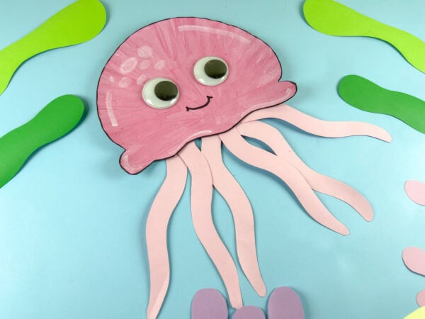 Close up of jellyfish paper plate craft