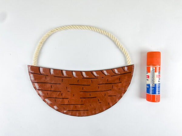 Basket handle attached with rope