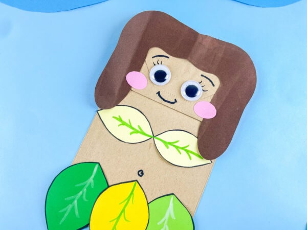 Smiling Eve paper bag craft close-up