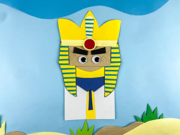 Pharaoh craft displayed on desert background