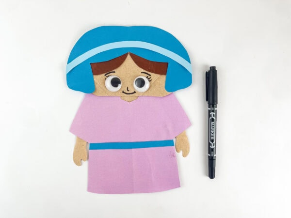 Draw Ruth's face with marker