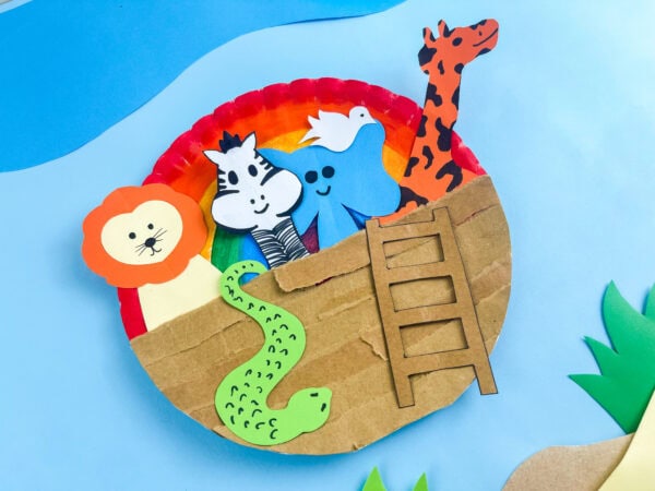 Noah's Ark paper plate craft template pieces cut out giraffe lion snake elephant ladder zebra dove

