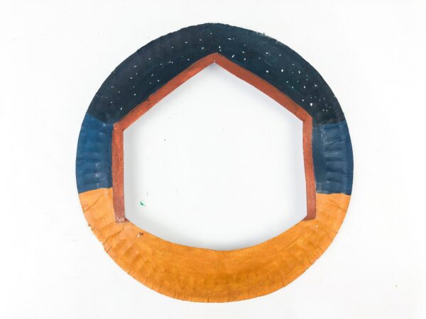 Painted paper plate frame with stable design.
